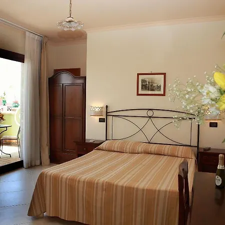Cristina Giardini Naxos