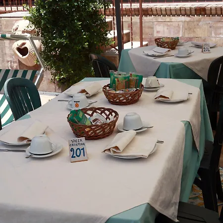 Cristina Giardini Naxos