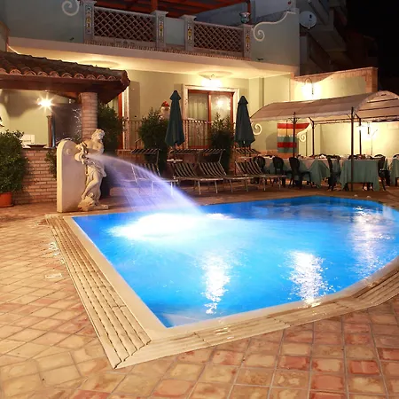 Cristina Bed and Breakfast 4*