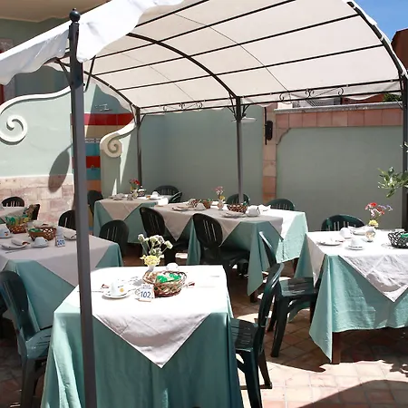 Bed & Breakfast Cristina 4*