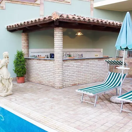 Cristina Giardini Naxos