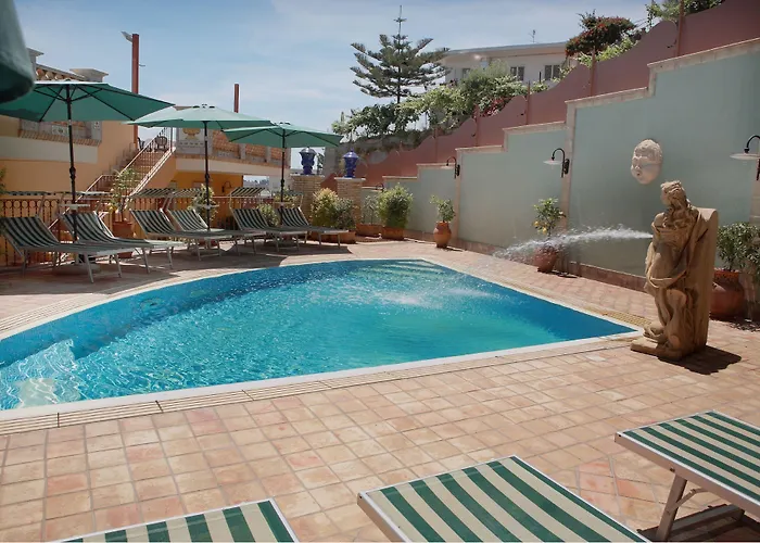 Cristina Giardini Naxos